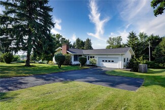 49 Gary Dr, Brockport, NY 14420
