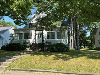 2303 Ashurst Rd, University Heights, OH 44118