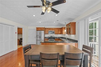 1740 Nooseneck Hill Rd Unit 23, Coventry, RI 02816