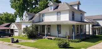 408 E Bridge St, Elkader, IA 52043