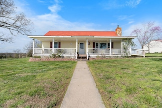 300 Oak Brook Estate Ct, Walnut Shade, MO 65771