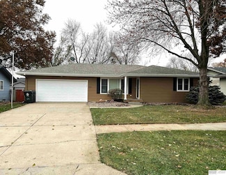 301 Rose Ave, Yutan, NE 68073