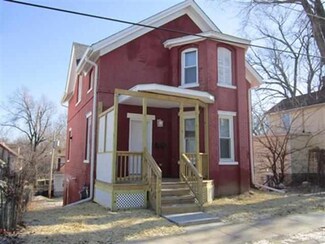 1120 14th St, Moline, IL 61265