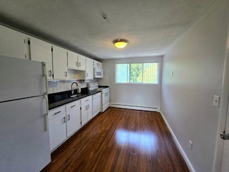 11 Woodcrest Ct Unit 5, South Weymouth, MA 02190