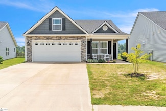 202 Highland Springs Loop, Inman, SC 29349