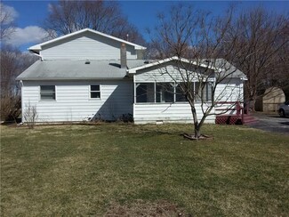 3229 Fisher Rd, Indianapolis, IN 46239