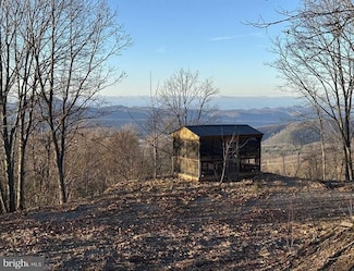 343 Ashton Woods Dr, Old Fields, WV 26836