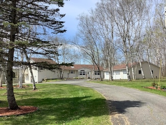232 Washburn Rd, Presque Isle, ME 04769