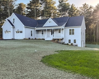 141 Roxy Cahoon Rd, Plymouth, MA 02360