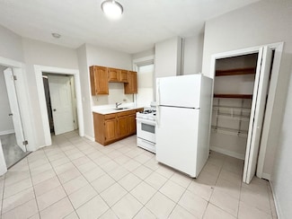 165 Gove St Unit 2, Boston, MA 02128