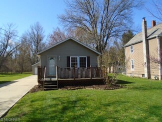 220 Miller Ct, Elyria, OH 44035