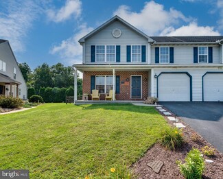 1012 Saint Vincent Ct, Reading, PA 19605