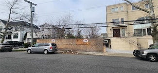 255 Mayfair Dr N, Brooklyn, NY 11234