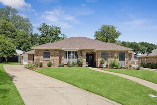 2705 Serenade Ct, Arlington, TX 76015