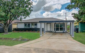 5010 Edfield St, Houston, TX 77033