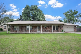 102 Fern Dr, Poteau, OK 74953