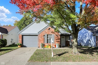 9764 Foxboro Ln, Fishers, IN 46038