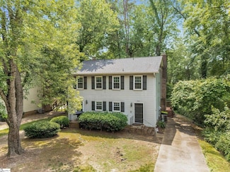 11 Dover Dr, Taylors, SC 29687