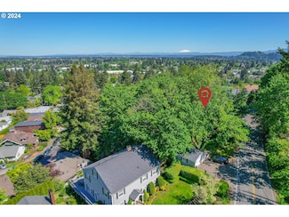 6647 SE Thorburn St, Portland, OR 97215
