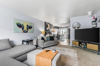 144 Grand Canyon Dr, Madison, WI 53705
