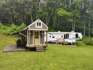 1570 Shop Hollow Rd, Pocahontas, VA 24635