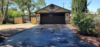 807 S Barlow Ln Unit 34, Bishop, CA 93514