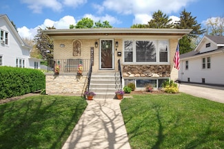 1080 E Prairie Ave, Des Plaines, IL 60016