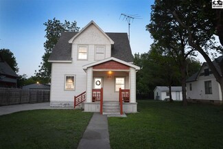 215 S Cole St, Lindsborg, KS 67456