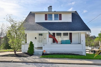 16 High School Ct, Walton, KY 41094