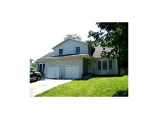 202 Welt St, Weston, MO 64098