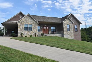 3665 Valley Ridge Ct, Lawrenceburg, IN 47025