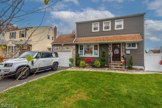 545 Livingston Rd, Linden, NJ 07036