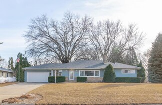 526 Midlothian Blvd, Waterloo, IA 50701