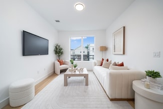 649 38th St Unit 409, Union City, NJ 07087