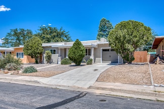 1718 Aliso Dr NE, Albuquerque, NM 87110
