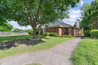 2700 Clemson Cir Unit B, Rowlett, TX 75088