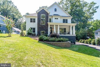 3910 Lake Blvd, Annandale, VA 22003