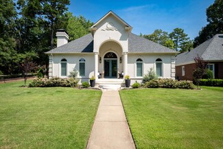 76 Avignon Ct, Little Rock, AR 72223