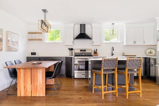 108 Central St Unit 2, Ipswich, MA 01938