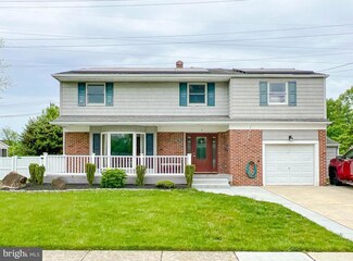 701 Chapel Rd, Cinnaminson, NJ 08077