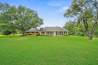 204 Wade Rd, Brookshire, TX 77423