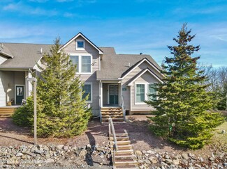 211 Sycamore Ct, Tannersville, PA 18372