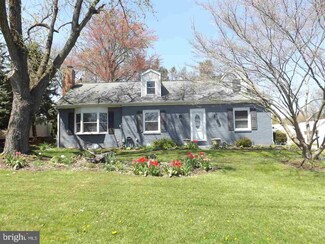 23 Gateway Rd, York, PA 17403