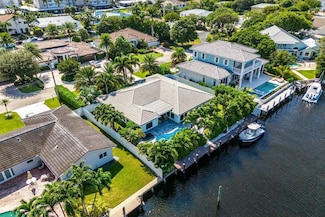 921 Cypress Dr, Delray Beach, FL 33483