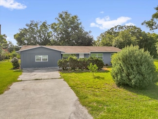 1008 Bay Ave, Lake Wales, FL 33859