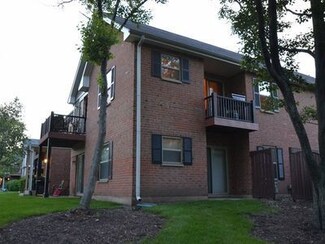 1312 Mc Dowell Rd Unit 202, Naperville, IL 60563
