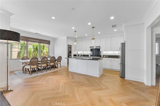 74 Cactus Flower, Irvine, CA 92620