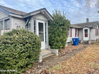 52 Shoreland Terrace, North Middletown, NJ 07748