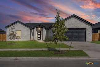 214 Creek Plum Ln, Temple, TX 76502