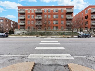 6340 Clayton Rd Unit 406, Saint Louis, MO 63117